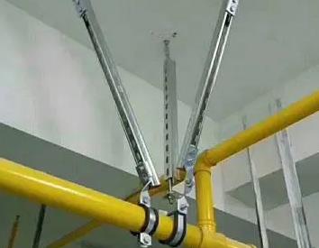 闸阀支撑架的质量要求。价格决定了阿合奇抗震支撑框架的质量。